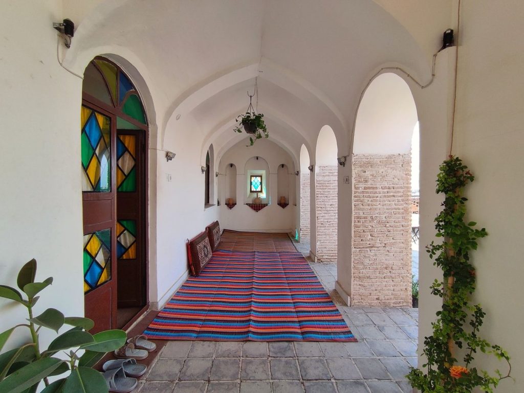 اقامتگاه بومگردی تیارا دزفول1